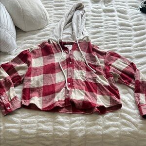 American Eagle Outfitters Red and Cream Plaid Sweater
